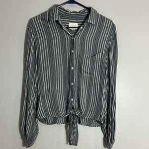 American Eagle Outfitters Striped Tie Front Shirt in Grey and White size S